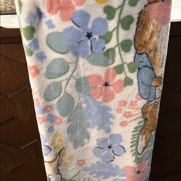 Peter Rabbit Blue and Brown 60X70 Oversized Throw - Picture 5 of 10